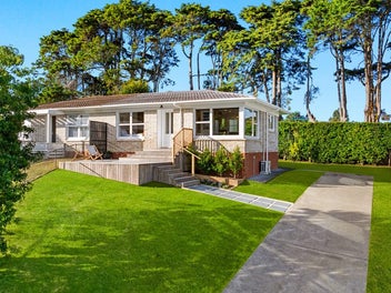 1/22 Gladys Avenue, Glenfield, Auckland
