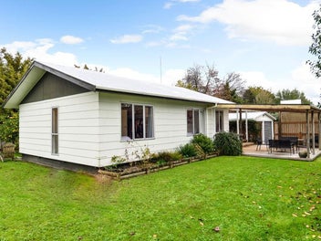 9 Frost Place, Pukete, Hamilton