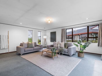 5 Raeburn Place, Gore, Gore