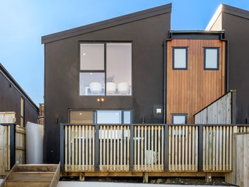 14 Stockden Place, Karori, Wellington