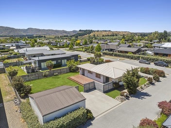 2 Poppy Lane, Albert Town, Wanaka