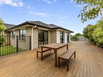 11 Phoenix Court, Otaki