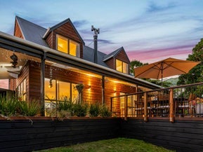 1114 Scenic Drive North, Swanson, Auckland