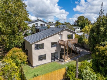 3/75 Stanley Road, Glenfield, Auckland