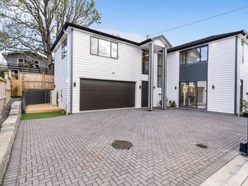 92D Godley Road, Green Bay, Auckland