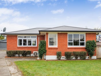 8 Austin Place, Awapuni, Palmerston North