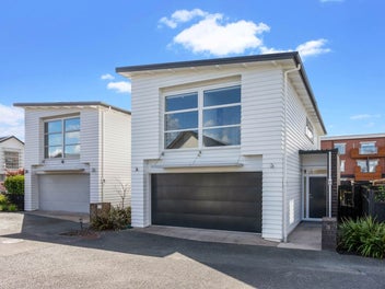 5 Vincent Lane, Hobsonville, Auckland