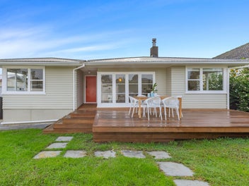 5 Maybelle Place, Kelston, Auckland