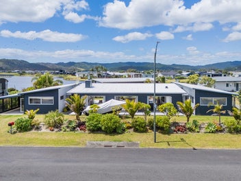 109 Harbour Drive, Matarangi, Whitianga