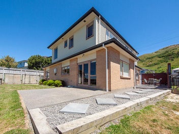 43 Erlestoke Crescent, Churton Park, Wellington