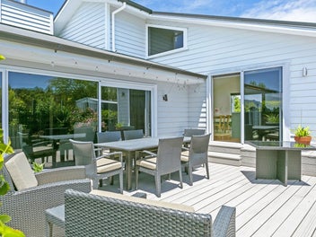 11 Pukeko Way, Kinloch, Taupo