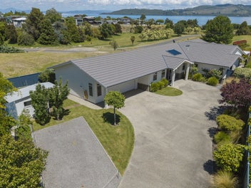 5 Pukenamu Road, Rainbow Point, Taupo