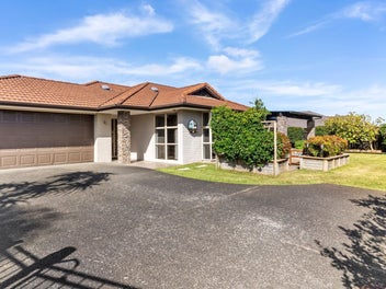 11 Elwyn Close, Flat Bush, Auckland