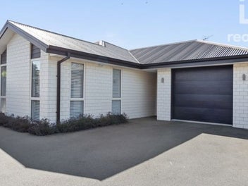 2/253 Otipua Road, Highfield, Timaru
