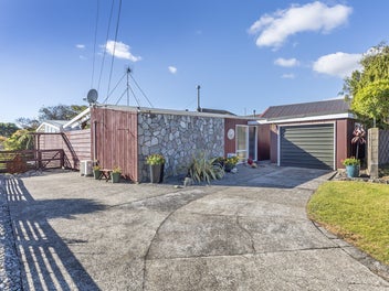 22 Larsen Crescent, Tawa, Wellington