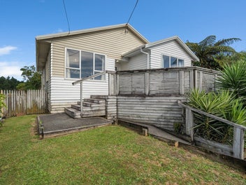 132 Pioneer Road, Moturoa, New Plymouth