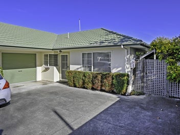 2/612 Queen Street West, Saint Leonards, Hastings