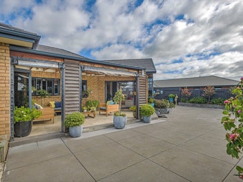 8 Crabapple Close, Milson, Palmerston North