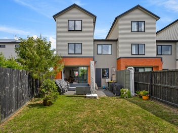 8/6 Onekiritea Road, Hobsonville, Auckland