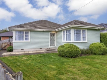8 Ariki Place, Hei Hei, Christchurch