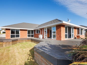 20 Johnstone Drive, Fitzherbert, Palmerston North