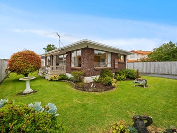 5/33 Swanson Road, Henderson, Auckland