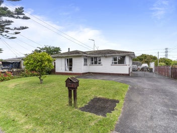 27 Cornwall Road, Papatoetoe, Auckland