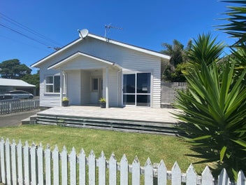 162 Lemon Street, Strandon, New Plymouth