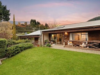 4A Avalon Crescent, Fernhill, Queenstown