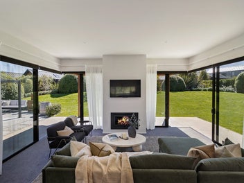 6 Pendeen Crescent, Jacks Point, QUEENSTOWN