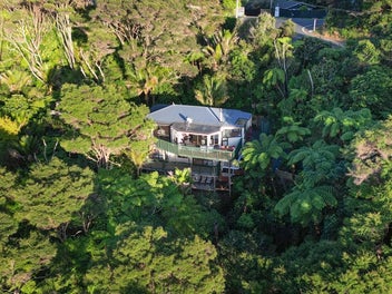 1158 Scenic Drive North, Swanson, Auckland