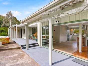 55 Coatesville-Riverhead Highway, Coatesville