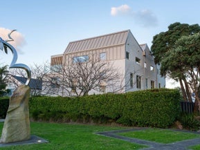 1/2 Hauraki Road, Hauraki, Auckland