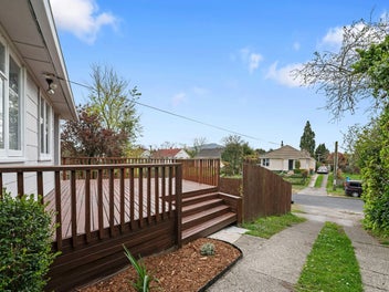 2A Manuka Crescent, Hillcrest, Rotorua
