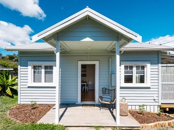24 Hamilton Road, Surfdale, Waiheke Island