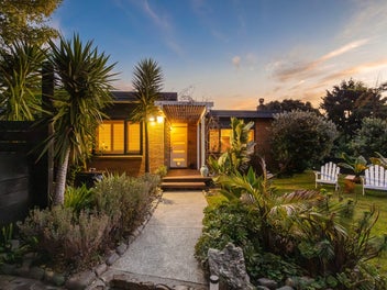 19 Hillcrest Road, Raumati South, Paraparaumu