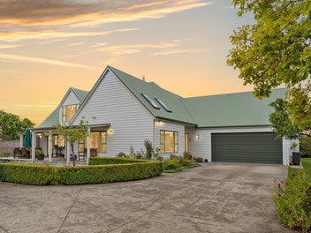 43 Mcmaster Street, Greytown