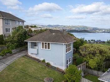 20 Spur Grove, Titahi Bay, Porirua