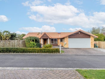 24 Halcione Close, Flagstaff, Hamilton