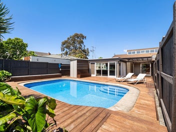 19 Stratford Place, Otumoetai, Tauranga