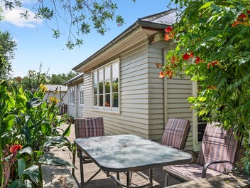 14 Kenward Crescent, Featherston