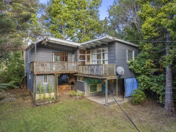 66 Whatipu Road, Huia, Auckland