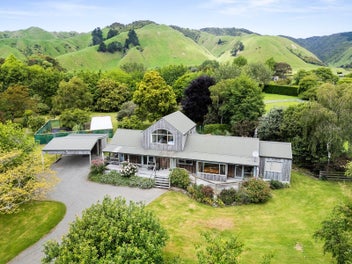 99 Settlement Road, Otaki