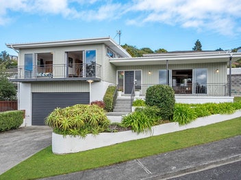 2 Rondane Place, Tirohanga, Lower Hutt