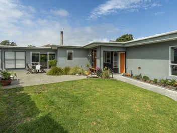 4 Nuhaka Place, Paraparaumu Beach, Paraparaumu