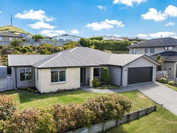 17 Kaimai Place, Aotea, Porirua