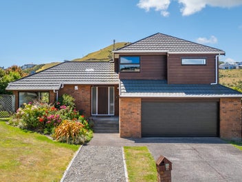 14 Aintree Grove, Churton Park, Wellington