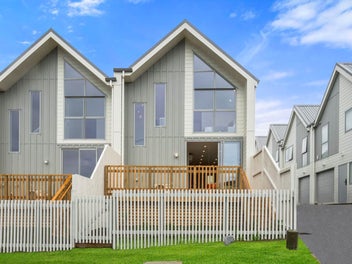 8C Clensmore Place, Torbay, Auckland