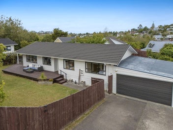 1/15 Tetrarch Place, Tōtara Vale, Auckland