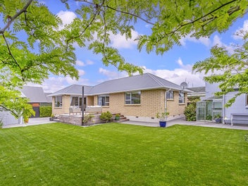41 Sandwich Road, Beckenham, Christchurch